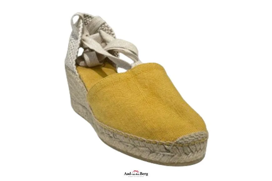Toni Pons Damesschoenen Sandalen geel